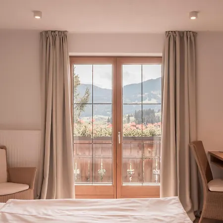 Mittelburg Wellnesshotel Hotel 4*