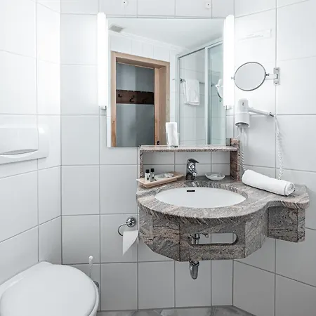 Mittelburg Wellnesshotel Hotel 4*