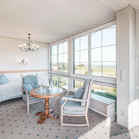 Hotel Mittelburg Wellnesshotel 4*