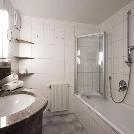 Mittelburg Wellnesshotel Oy-Mittelberg