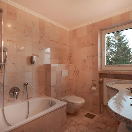 Mittelburg Wellnesshotel 4*