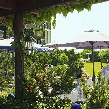 Mittelburg Wellnesshotel Hotel 4*