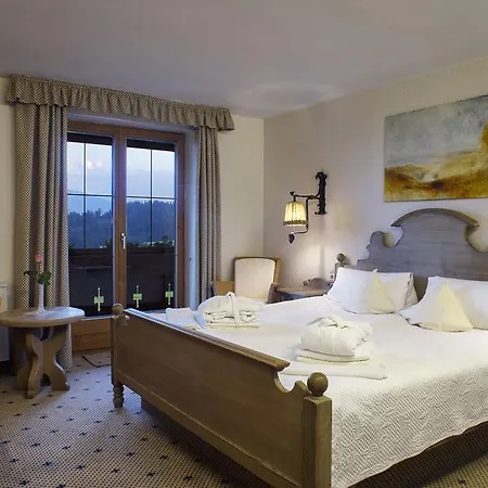 Mittelburg Wellnesshotel Hotel Oy-Mittelberg
