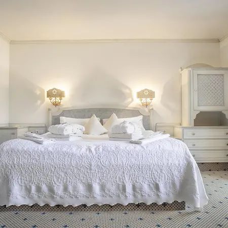 Mittelburg Wellnesshotel