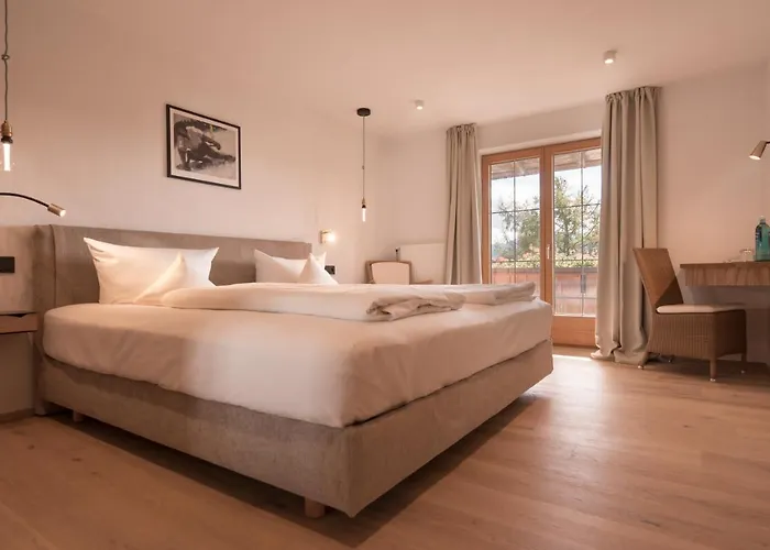 Mittelburg Wellnesshotel 酒店
